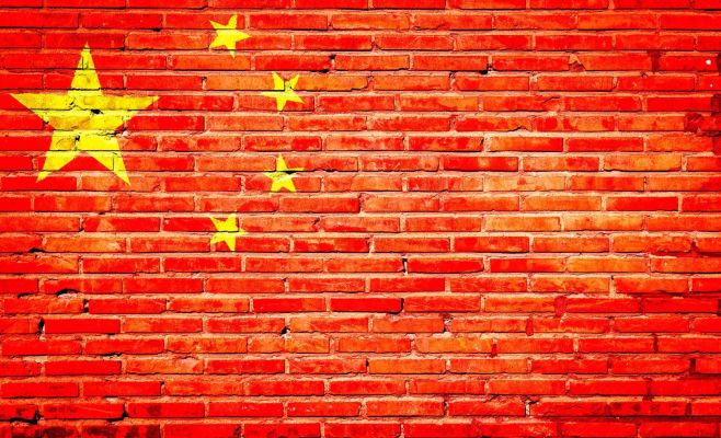 Около здания Технической библиотеки проходит выставка, посвященная коммунизму