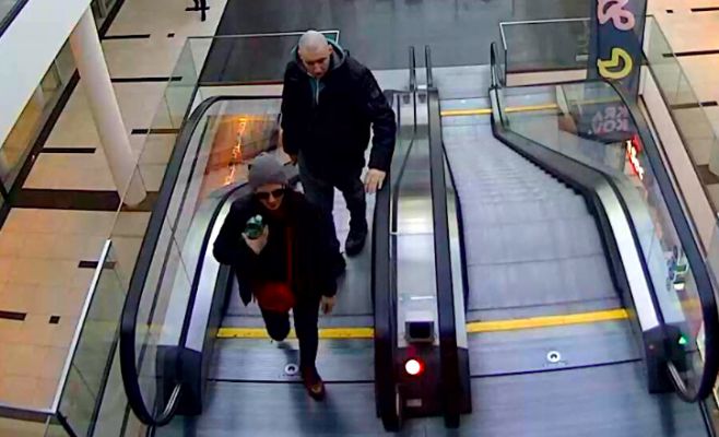 В Праге разыскивают пару, укравшую раритетную детскую коляску