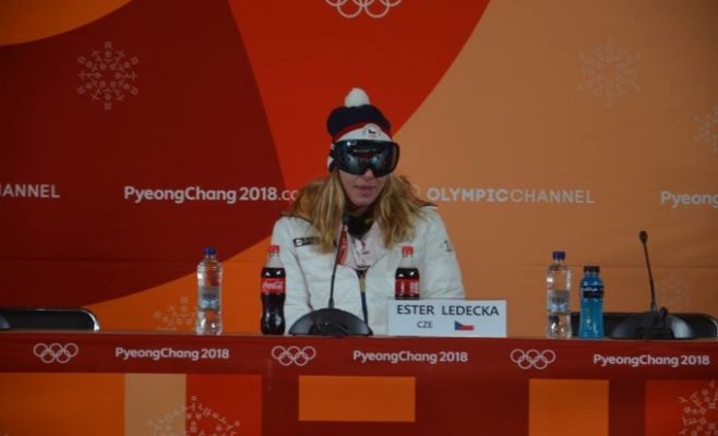 Чешская олимпийская чемпионка вышла на пресс-конференцию в очках для сноуборда, так как не успела накраситься