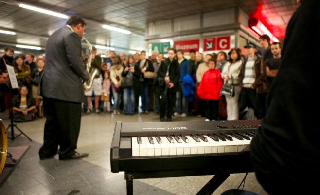 В метро снова заиграет музыка