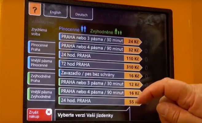 Прага заменит старые автоматы по продаже билетов на современные аналоги
