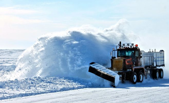 Метеорологи предупредили о сильной гололедице и снегопадах в Чехии
