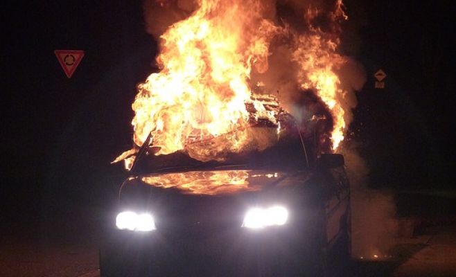 Ночью в Праге сгорели 7 автомобилей