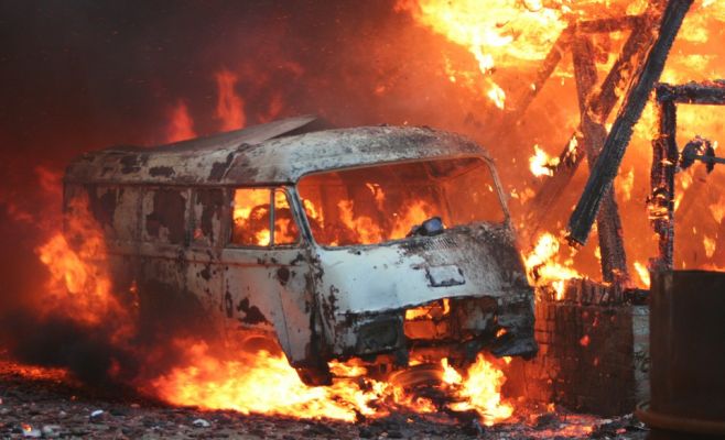 В Чехии сгорел автобус, водитель остался жив