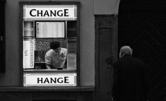 Правительство Чехии не намерено бороться с обменными пунктами, обманывающими туристов 