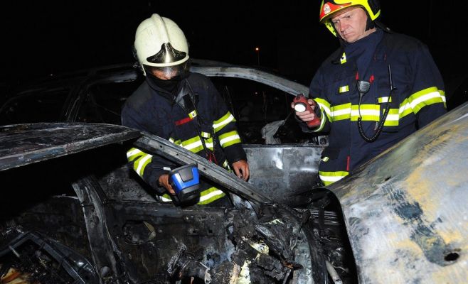 В районе Прага-Ходов кто-то поджёг 4 автомобиля