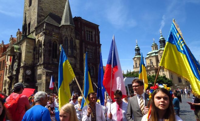 В Праге состоится марш украинцев в национальных костюмах