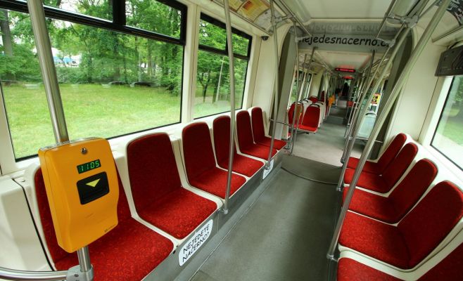 Фото: трамвай «Оправданий», курсирующий по Праге