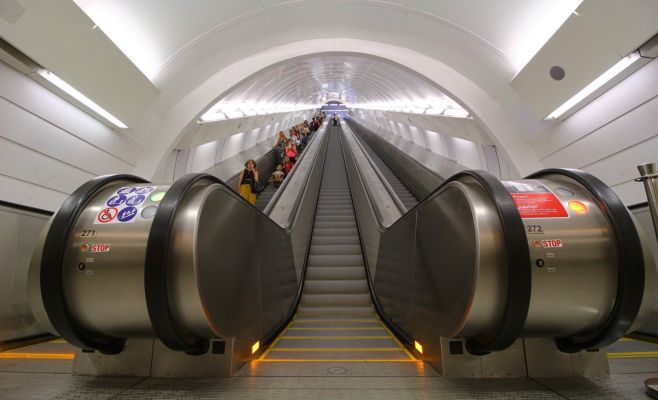 Замена эскалаторов на «Анделе» завершена