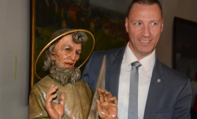 Не все тайны раскрыты: в фигуре апостола пражского орлоя обнаружено послание