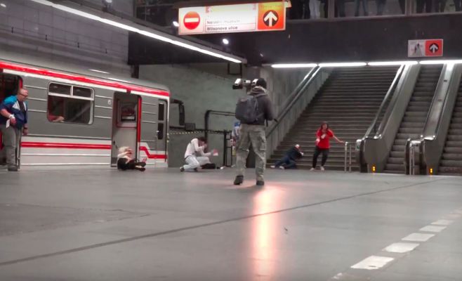 В Праге прошли крупные учения: террористы захватили заложников в метро