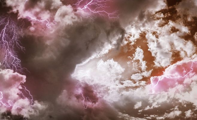 В четверг на Чехию обрушатся сильные грозы и дождь