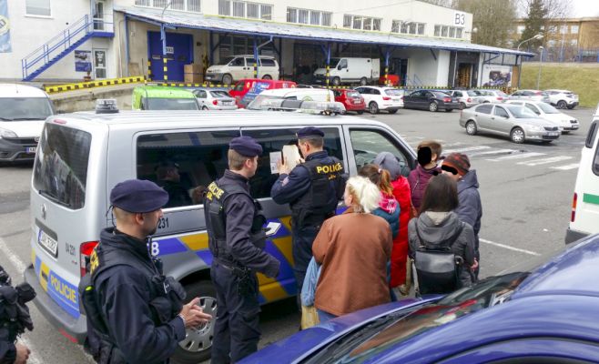 В 2018 году полиция депортировала почти 200 иностранцев, нелегально работающих в Чехии