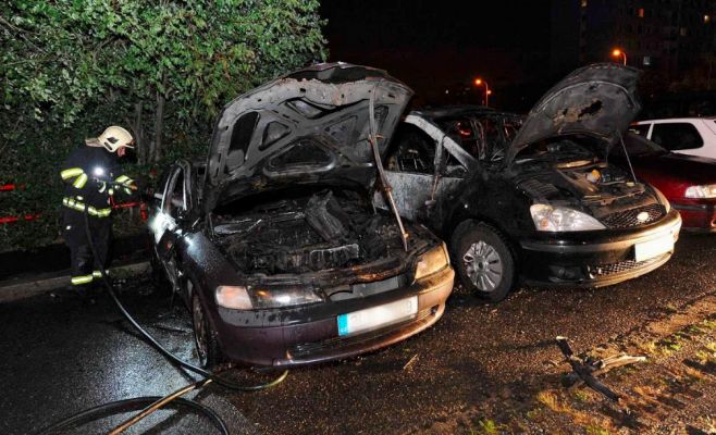 57-летний мужчина поджигал авто и сообщал о бомбах в Праге