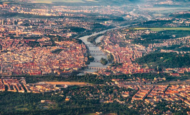 Все больше людей переезжают в окрестности Праги