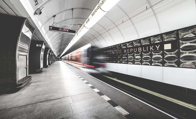 До конца 2019 в пражском метро появится мобильный сигнал