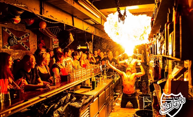 Harley's Cocktail & Music Bar