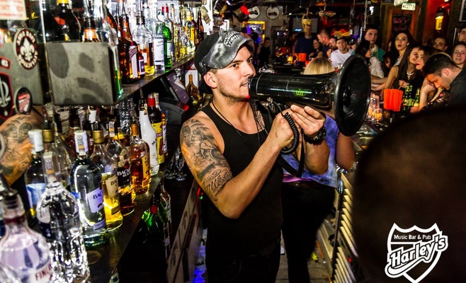 Harley's Cocktail & Music Bar