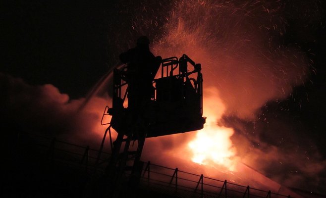 Пожар на территории посольства США