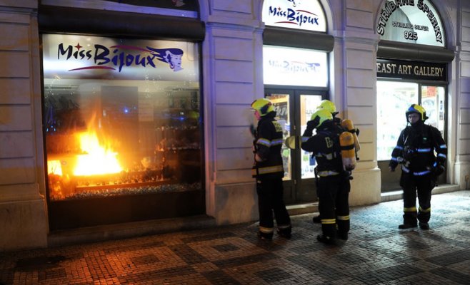 В центре Праги горел ювелирный салон
