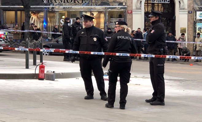 Неизвестный поджег себя на Вацлавской площади в Праге