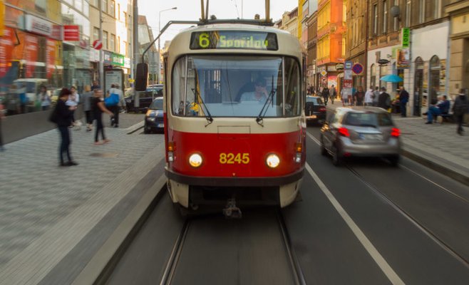 Пражский общественный транспорт станет бесплатным при смоге