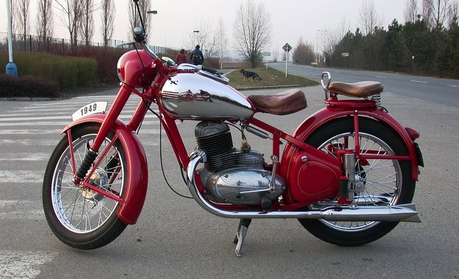 Легендарная чешская JAWA возвращается на индийский рынок