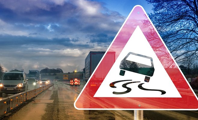 Авария на магистрали D5 сковала движение