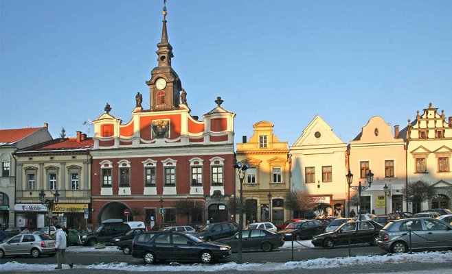 Сталин и Готвальд больше не почетные жители города Хрудим