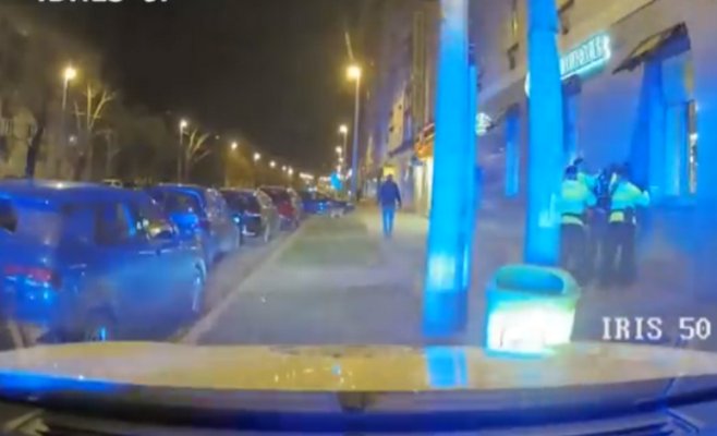 Видео: В Праге пьяный иностранец оказал сопротивление полиции