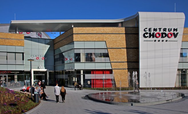 В Праге эвакуировали ТЦ из-за резкого запаха