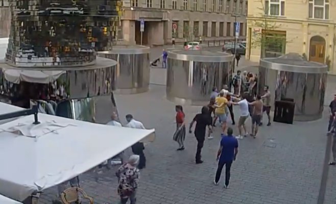 Голландцы погуляли в Праге на срок от 10 до 18 лет