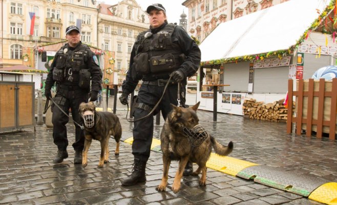Полицейские и военные будут следить за безопасностью во время Пасхи
