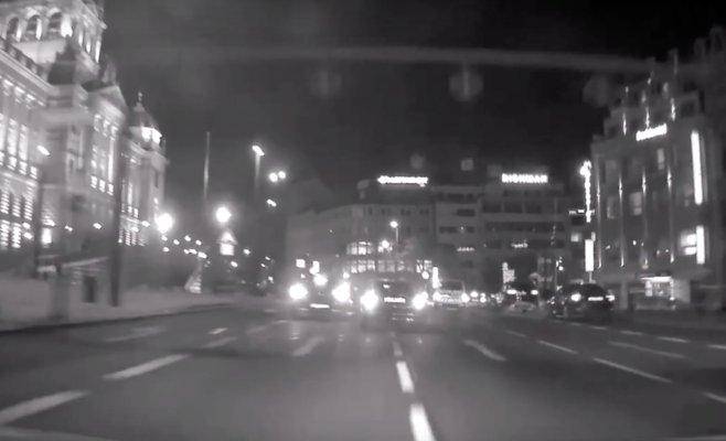 Нарушил все, что можно: водитель-наркоман ездил по Праге без прав и с рукописными номерами