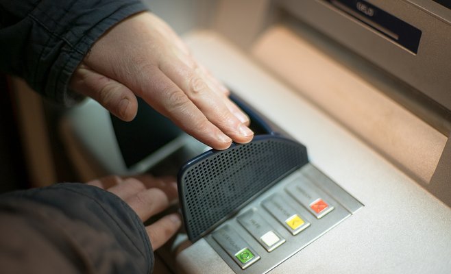 В Карловых Варах опять неисправны банкоматы