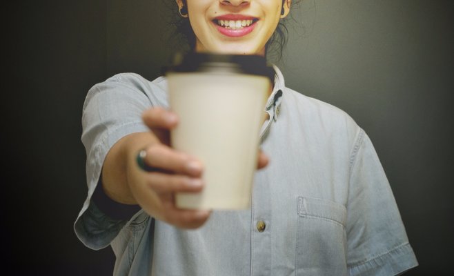 В Праге планируется введение запрета на использование пластиковой посуды на общественных мероприятиях