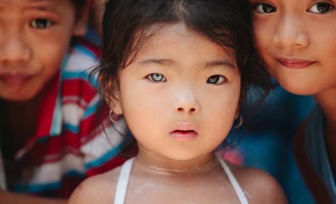 Как чехи относятся к представителям других национальных групп, проживающих в Чехии