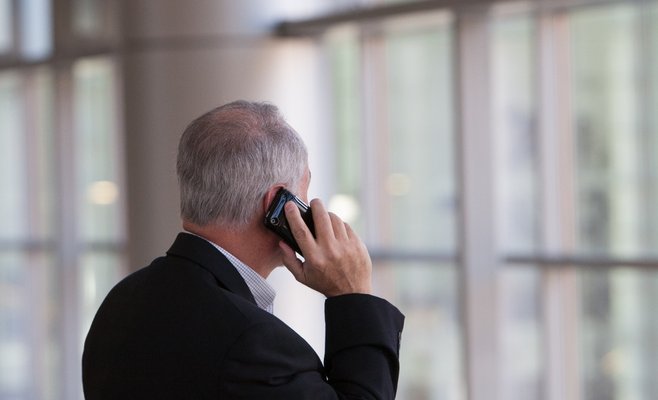 Чешские политики выступают за снижение цен на услуги мобильных операторов