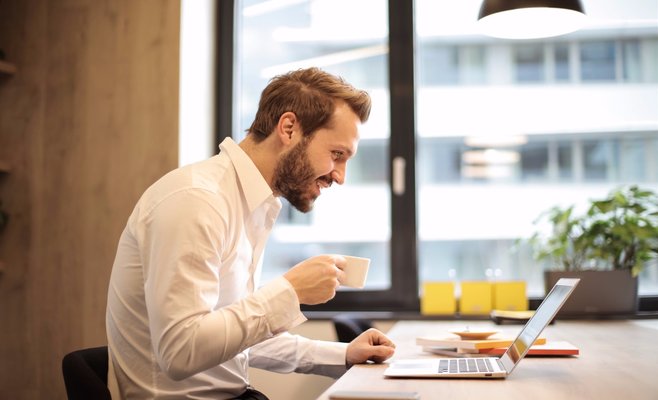 Благодаря безделью на рабочем месте чехи дополнительно отдыхают 65 минут в день или 1,5 месяца в год