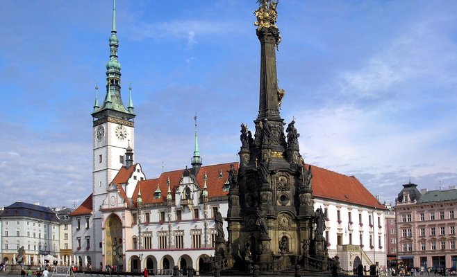 Иностранец повредил чешское наследие ЮНЕСКО в Оломоуце