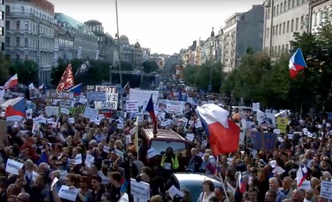 Сколько стоит организовать демонстрацию против Бабиша? Рассказывают организаторы