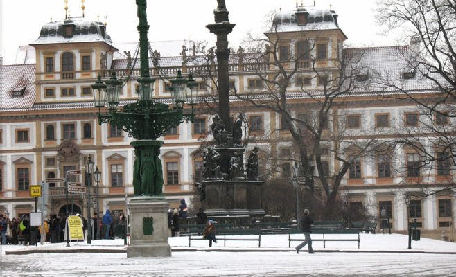 В Праге решают судьбу Марианской колонны