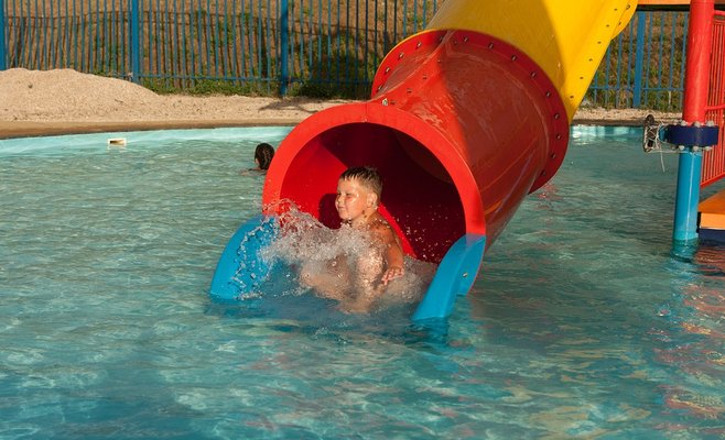 У школьников начались каникулы: какие места они смогут посетить бесплатно