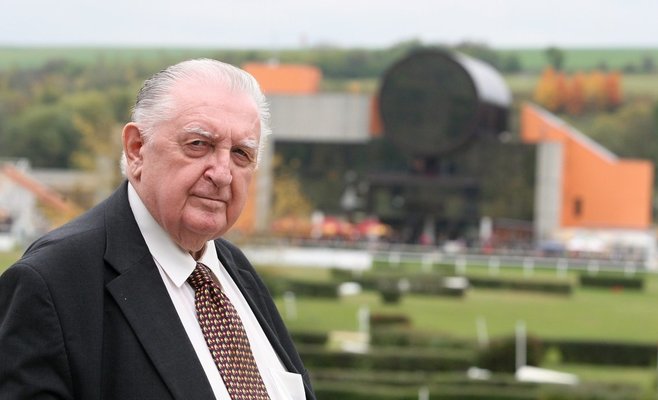 Скончался Франтишек Чуба, человек, стоящий за чудом в Слушовицах, и бывший сенатор