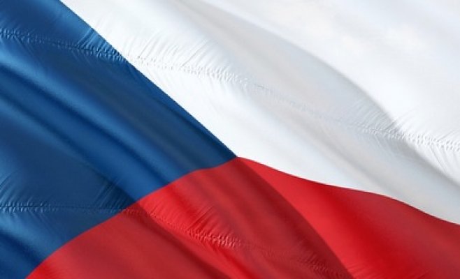 Президент подписал новый закон о пребывании иностранцев в Чехии