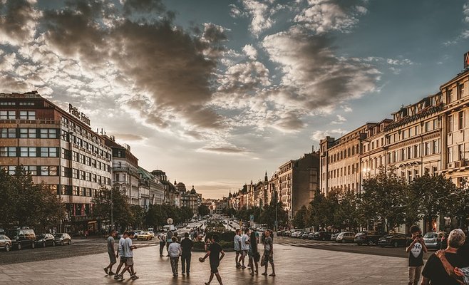 Прогноз погоды на неделю: вероятность сильных гроз сохраняется