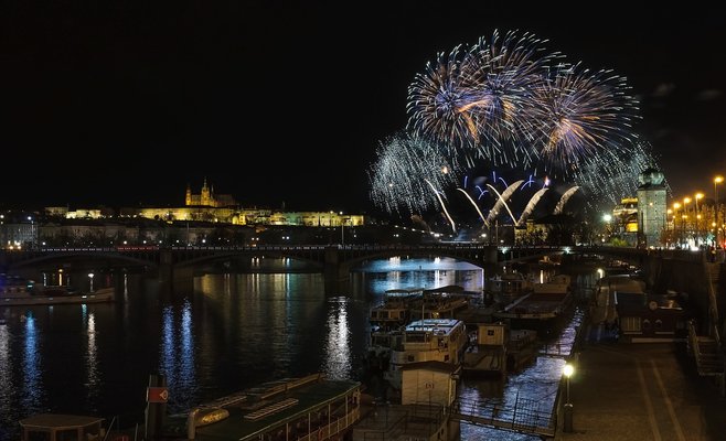 Новогоднего салюта в Праге больше не будет