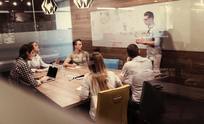 Обзор русскоязычных образовательных программ и курсов в 2019-2020