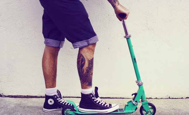 Припарковавшим электросамокат в красной зоне грозит штраф