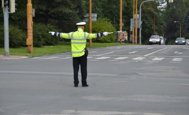 Сотни полицейских будут следить за безопасностью дорожного движения на выходных